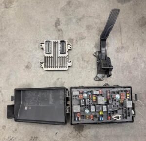 2015 Camaro SS 6.2L L99 Engine 6L80 Transmission Dropout 67K Miles LS3 OEM - Image 4