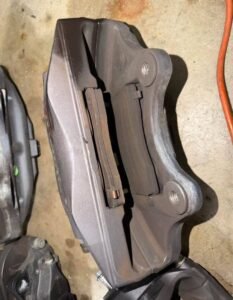 Camaro SS brake calipers w/ front rotors - Image 5