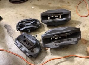 Camaro SS brake calipers w/ front rotors - Image 3