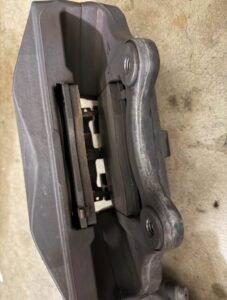 Camaro SS brake calipers w/ front rotors - Image 6
