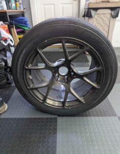 18"x12" rear +41 offset and 18x11" front +9 offset BC Forged track wheels.