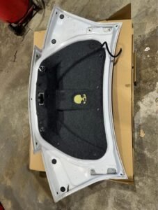 2010 Camaro SS White OEM Trunk Lid - Image 2